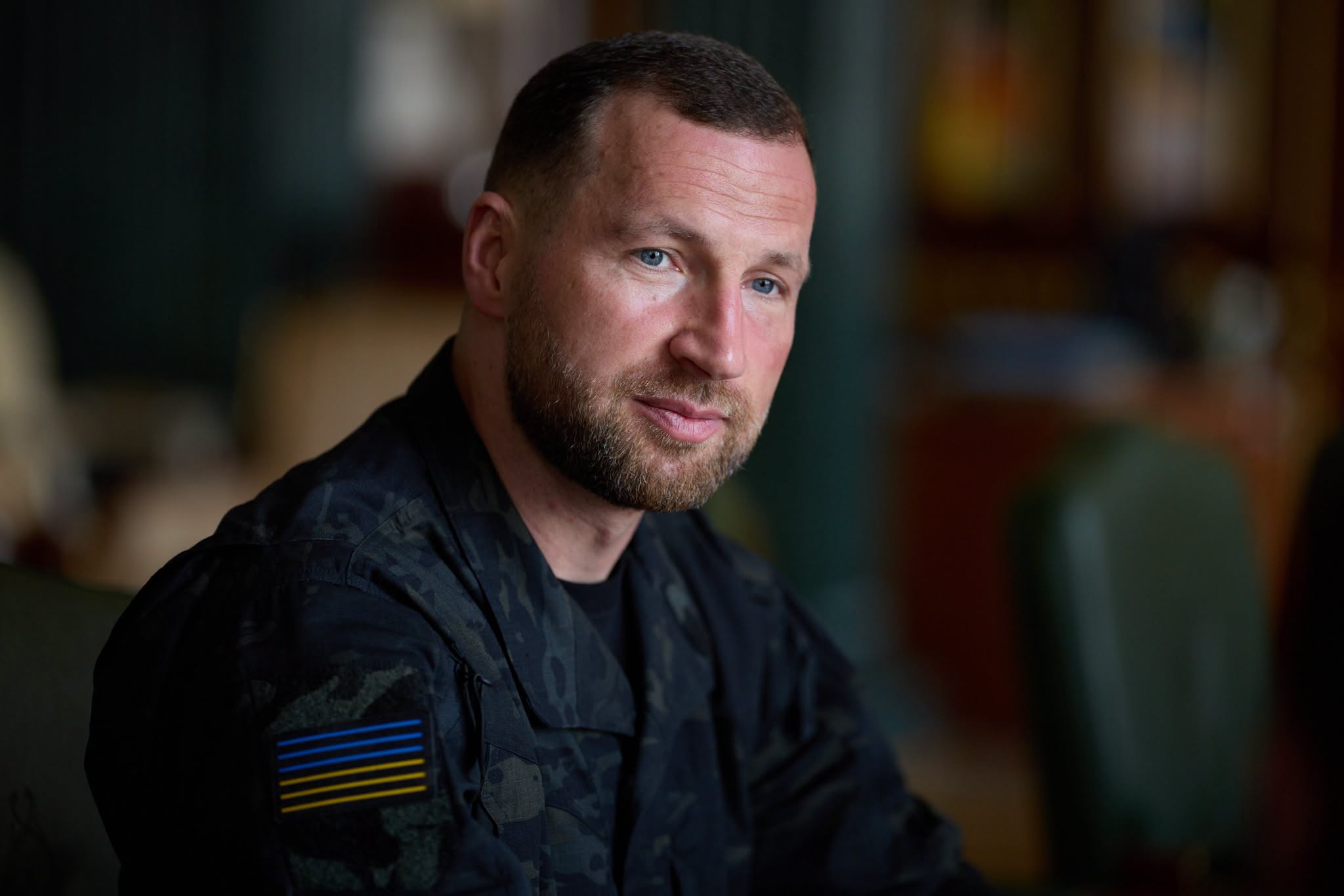 «Значна частина „бавовни“ в росії — його заслуга»: Євгеній Хмара відповідав в СБУ за далекобійній удари по території рф